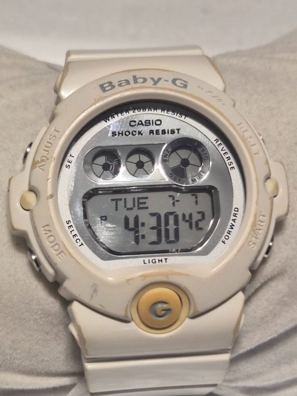 Casio G Shock Baby G Gloss white